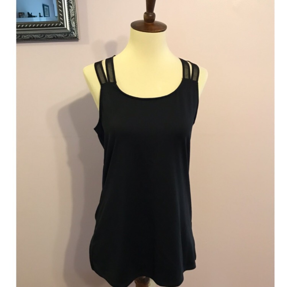 New Fabletics Racerback Tank - Picture 1 of 3